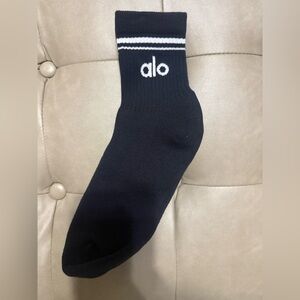 ALO Yoga Men's Black Athletic Socks